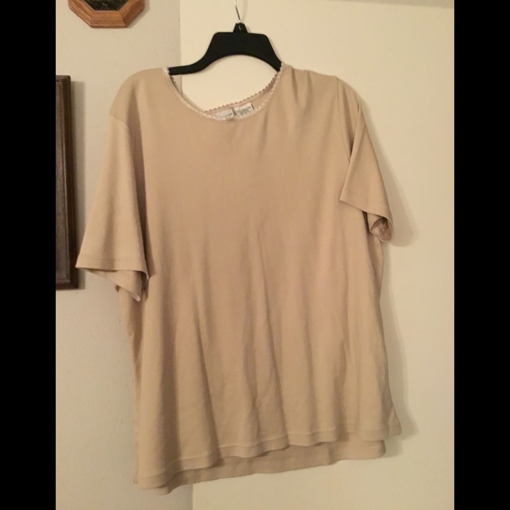 Beige short sleeve top